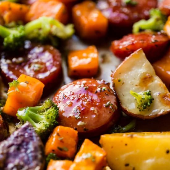 ONE PAN HONEY GARLIC KIELBASA