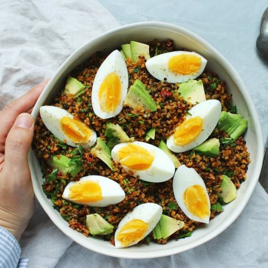 Crispy quinoa and egg salad