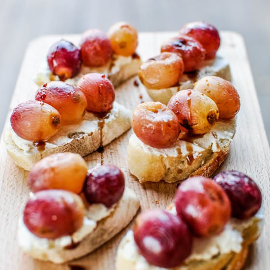 Roasted Grape Crostinis