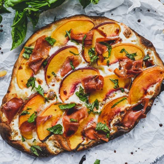 Peach & Prosciutto Pizza