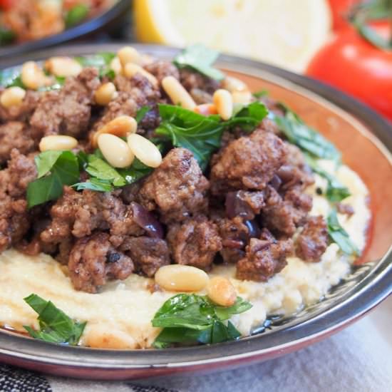 Hummus with lamb