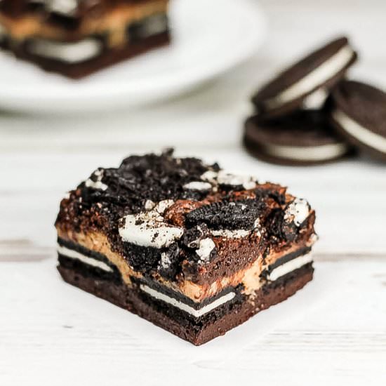 PEANUT BUTTER CHEESECAKE OREO BROWN