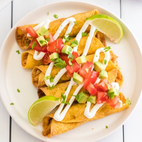 Easy Homemade Chicken Taquitos