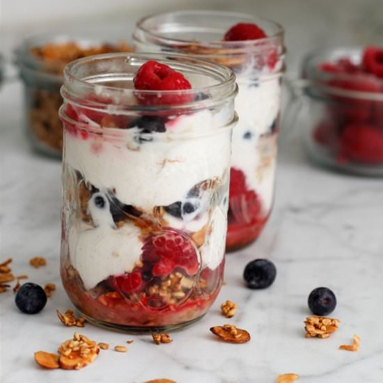 Mixed Berry Yogurt Parfait