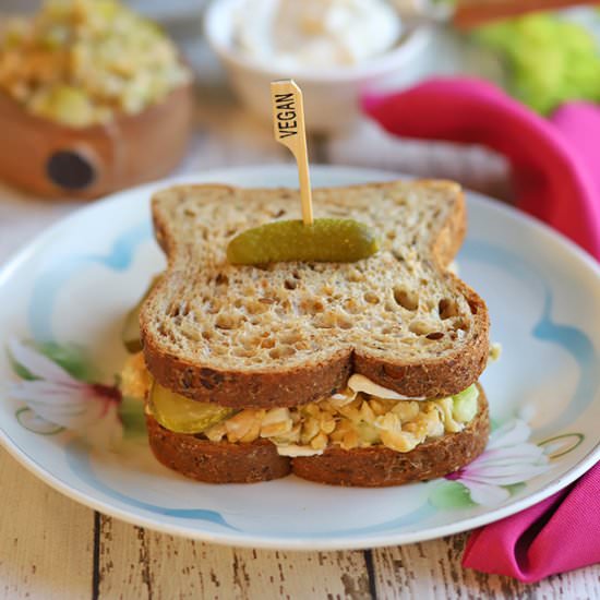 Vegan tuna salad sandwich