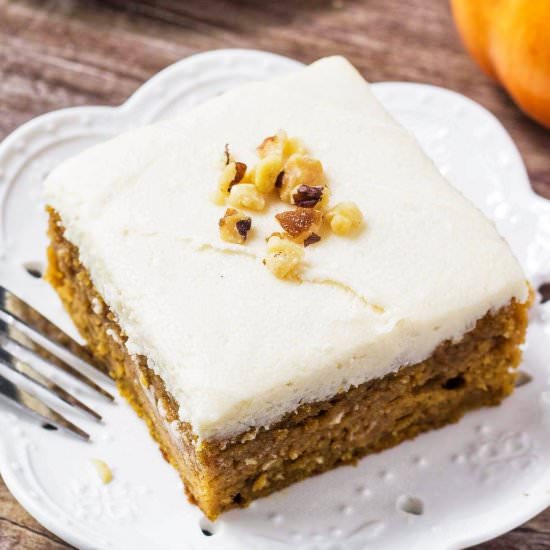 PUMPKIN CAKE WITH MAPLE FROSTING