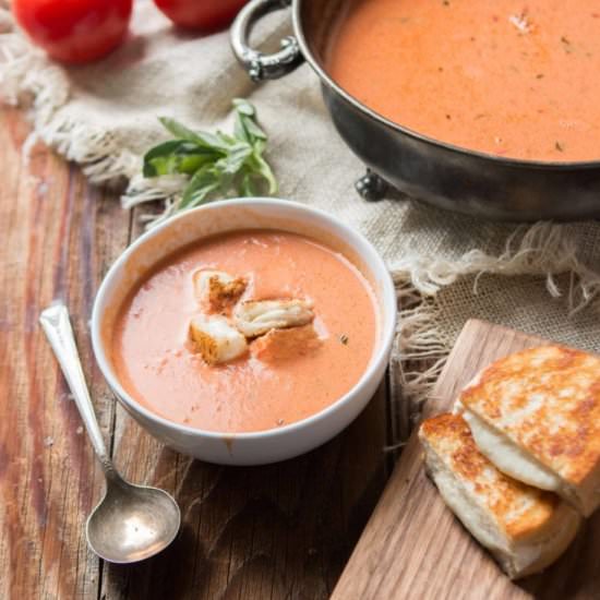 ROASTED TOMATO BASIL SOUP