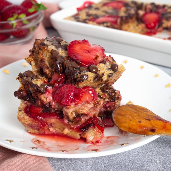 Baked Oatmeal with Strawberries