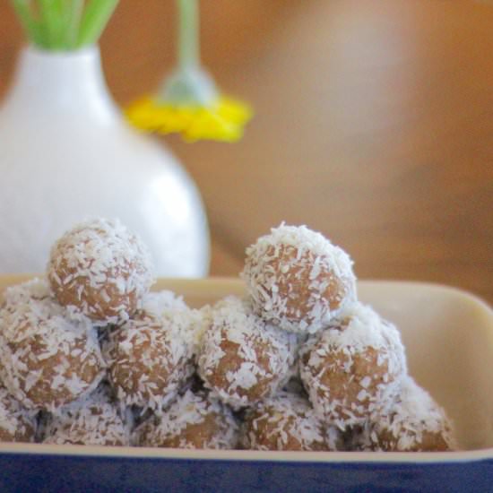 Quinoa Coconut Date Rolls