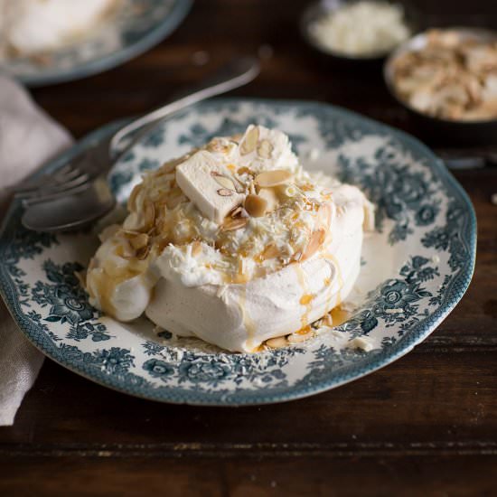mini pavlovas