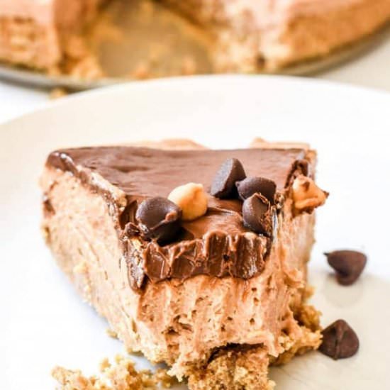 PEANUT BUTTER NUTELLA CHEESECAKE
