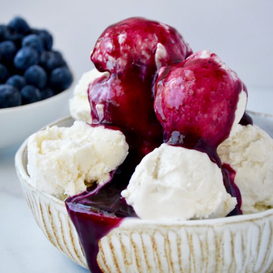 10-Minute Blueberry Sauce