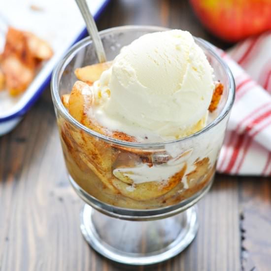 5-Ingredient Baked Apples