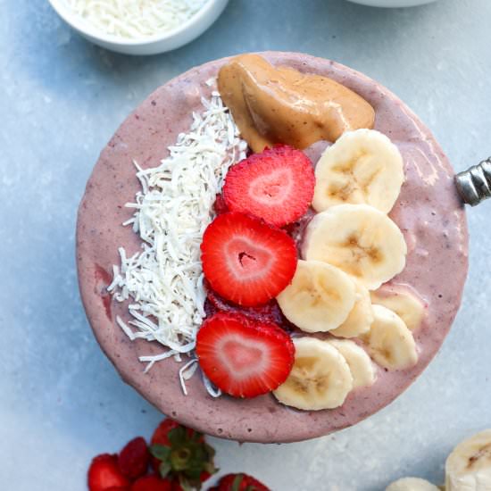 5-ingredient açai bowls