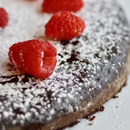 Healthy Flourless Chocolate Cake