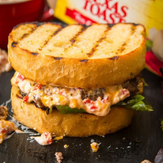SOUTHERN PIMENTO CHEESEBURGER