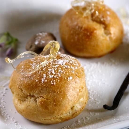 Vanilla Nutmeg Cream Puffs