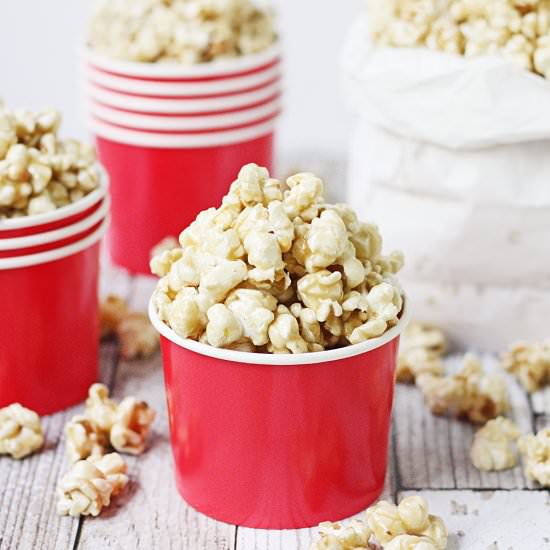 Easy Caramel Popcorn