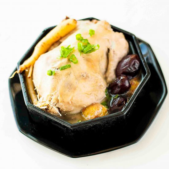 GINSENG CHICKEN SOUP (SAMGYETANG)