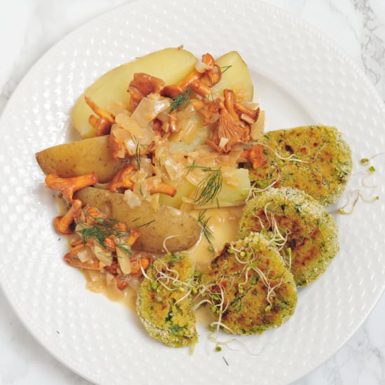 Zucchini cutlets in mushroom sauce