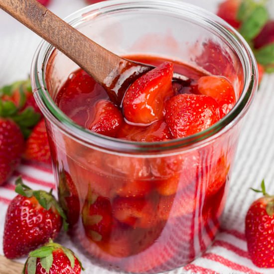 5 minute strawberry sauce