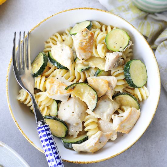 Chicken zucchini pasta