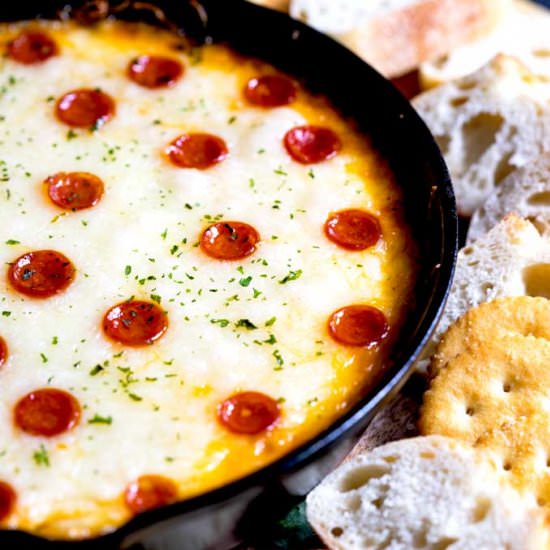 Cheesy Pizza Dip