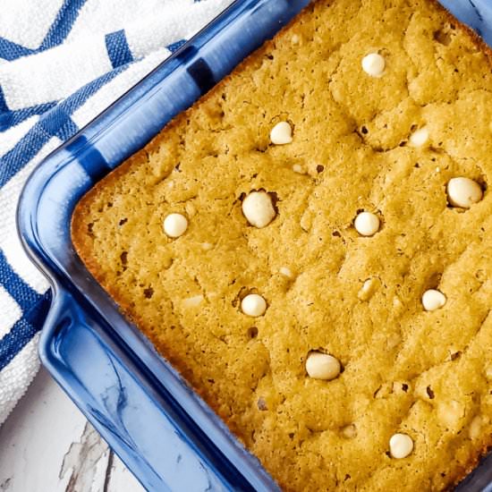 White Chocolate Macadamia Blondies