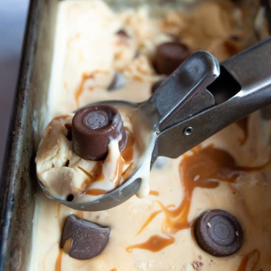 No-churn salted caramel ice cream