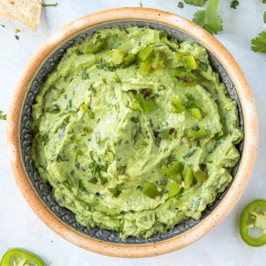 Creamy Roasted Jalapeno Guacamole