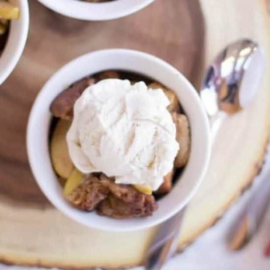 Classic Apple Brown Betty