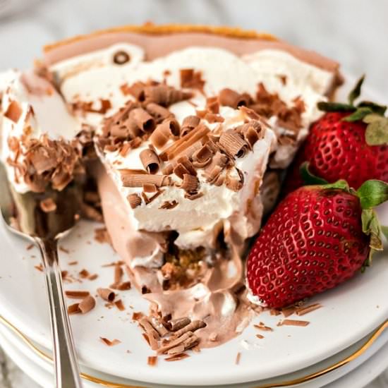 No Bake Chocolate Pudding Pie