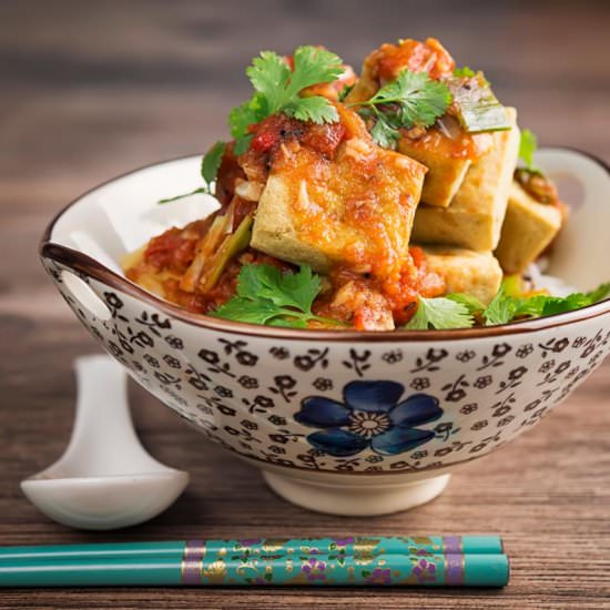 Crispy Fried Tofu With Tomato Sauce