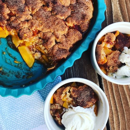Cinnamon Peach Cobbler