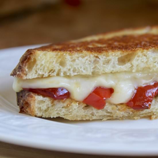 mozzarella & red pepper sandwiches
