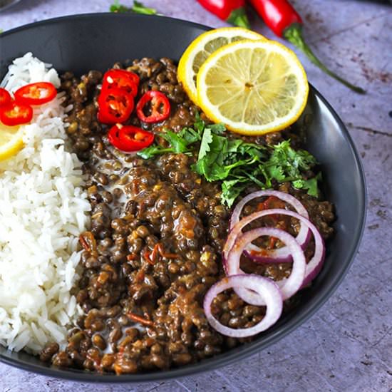 Dal Makhani: black lentil dahl