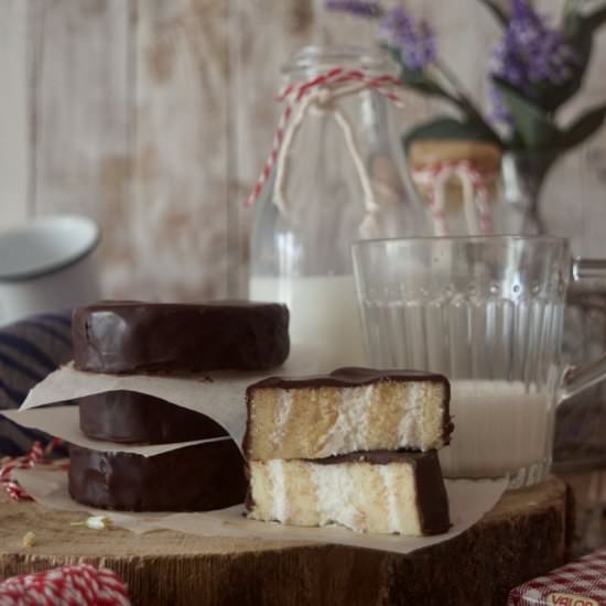CHOCOLATE CREAM FILLED ROLLS