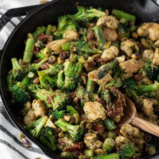 One Pan Pesto Chicken and Veggies