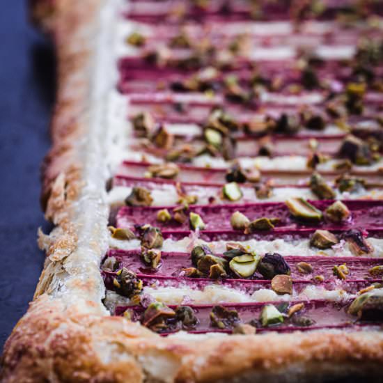 Rhubarb Tart with Ginger & Pistachi