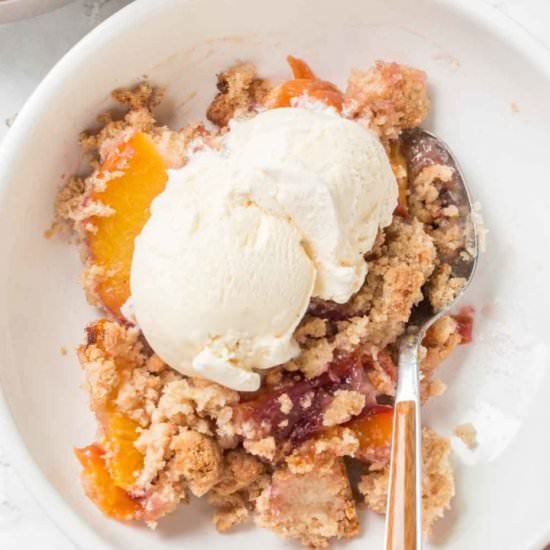 Easy Peach Cobbler