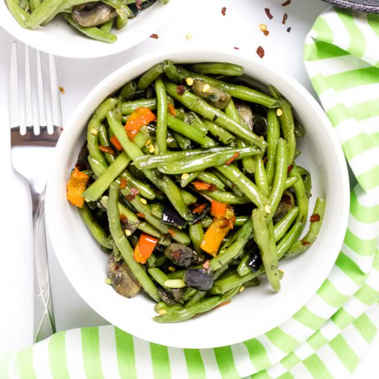 Sauteed Green Beans and Mushrooms