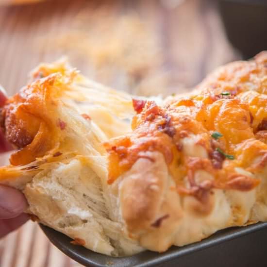 BACON RANCH CHEESY PULL APART BREAD