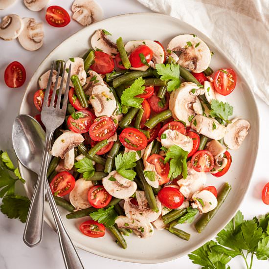 Green beans and cherry tomato salad