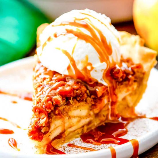 Apple Pie with Crumb Topping