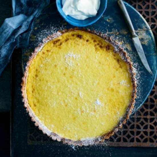Lemon curd tart