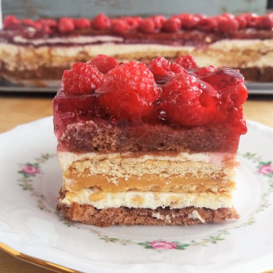 Raspberry Cream Cake