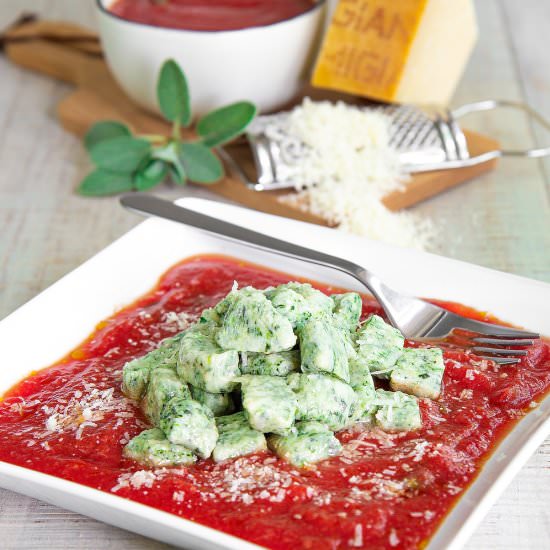 SPINACH AND RICOTTA GNOCCHI