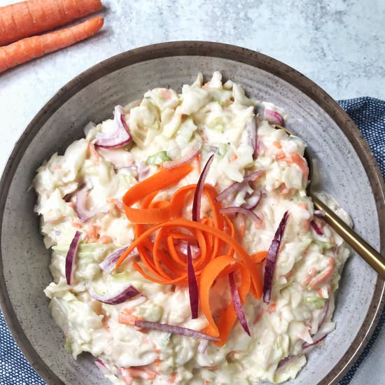 Easy Creamy Coleslaw
