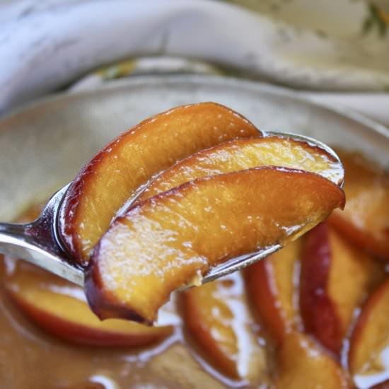 buttery maple peach topping