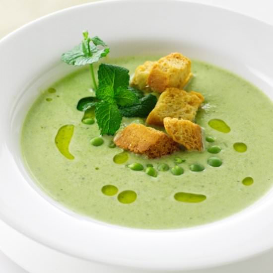 green pea soup with mint